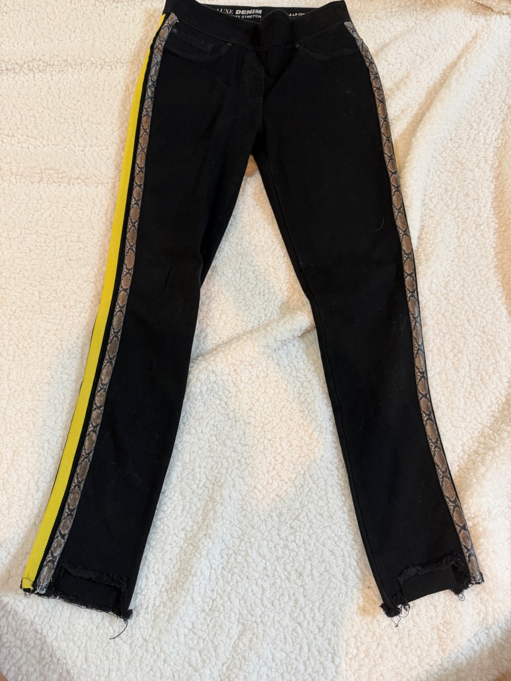 Luxe Denim Black Skinny Ankle Jeans Snakeskin Yellow Side Stripe Size S 6/8